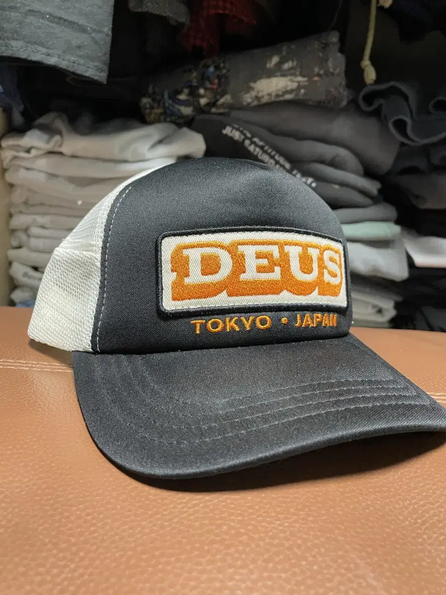 deus 데우스 메쉬캡